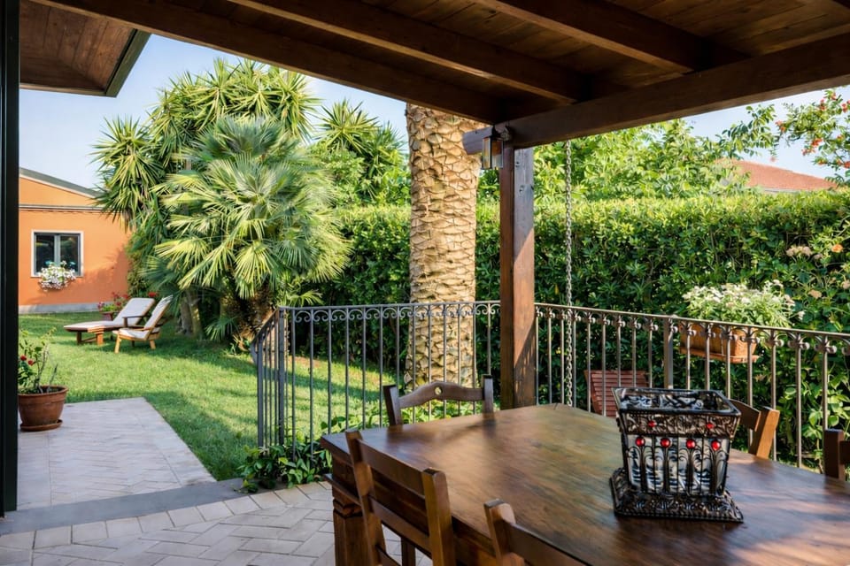 Property building, Patio, View (from property/room), Balcony/Terrace, Garden view