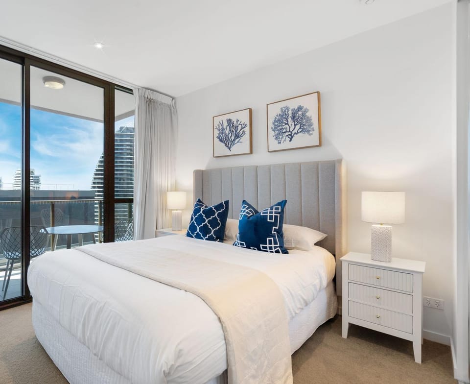 Broadbeach 2b2b apt FREE parking Apartment in Gold Coast
