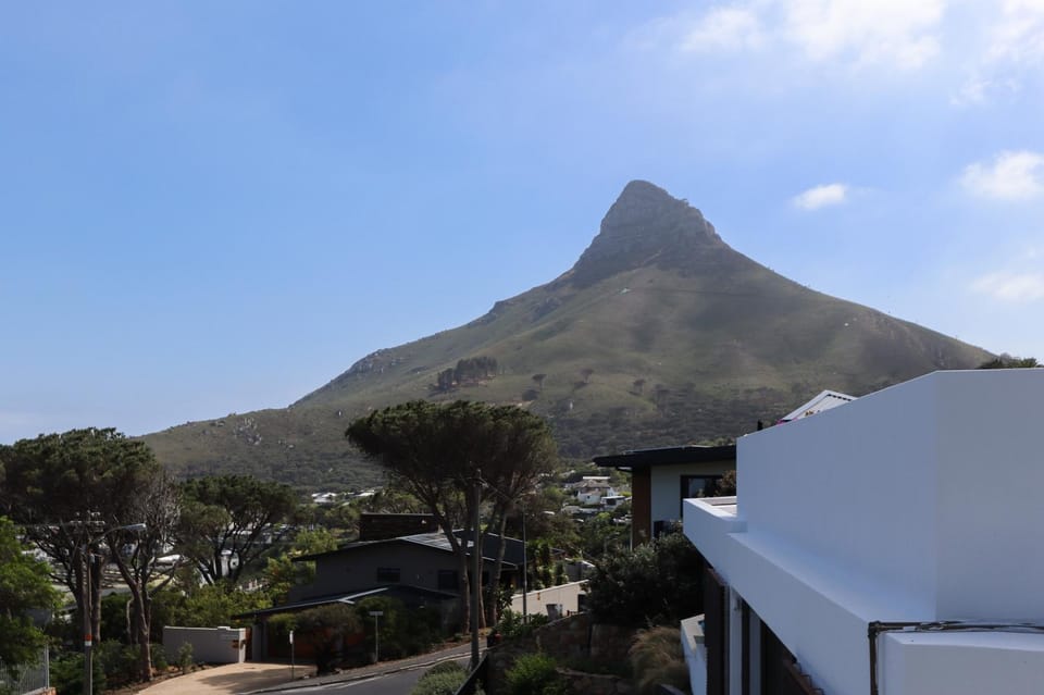 Nearby landmark, Natural landscape, Mountain view