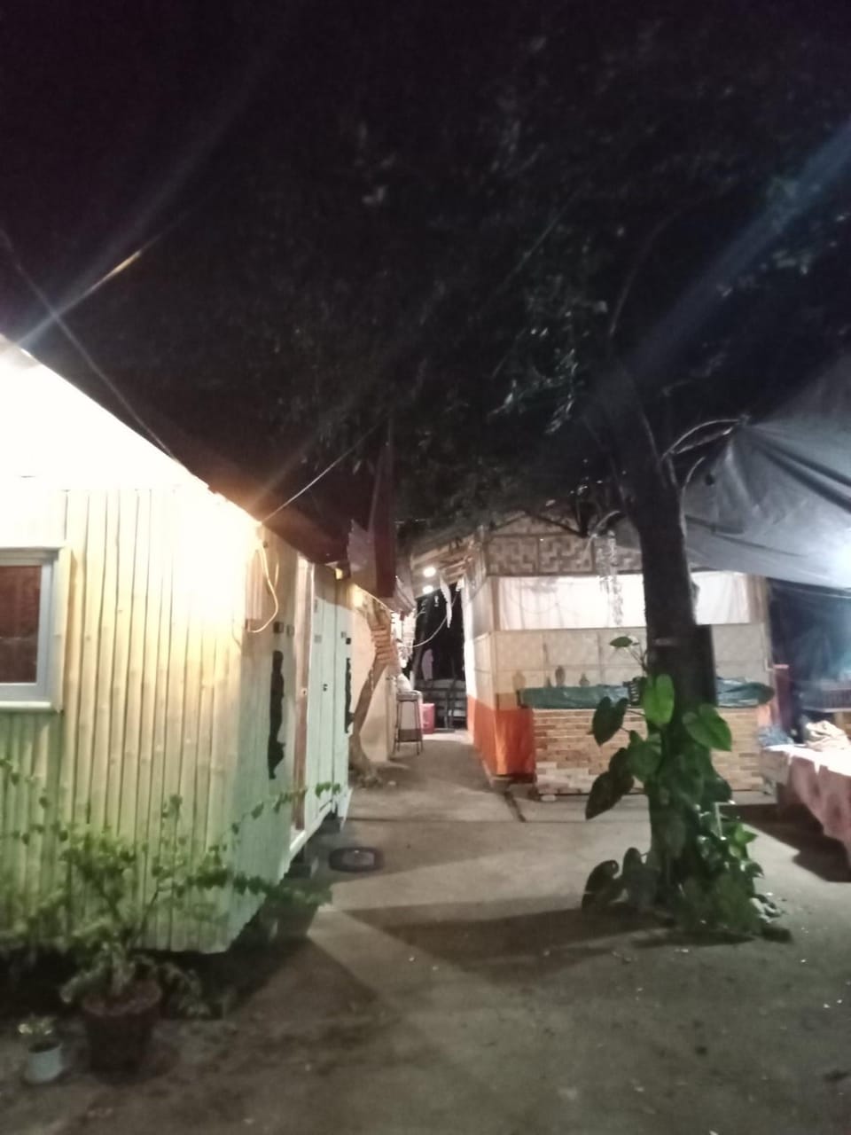 Property building, Restaurant/places to eat, Night, Bathroom, Bedroom, Garden view, Garden view, dryer