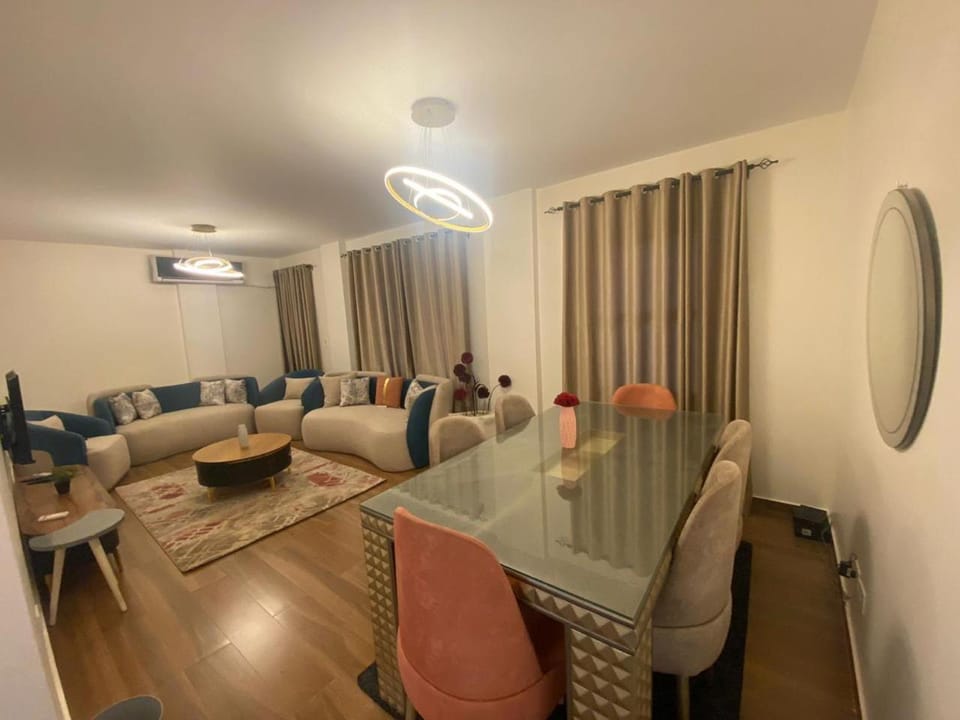 3 bedrooms 3 bathrooms, Rehab old market Apartment in New Cairo City