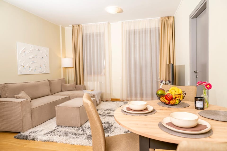 Living room, Dining area
