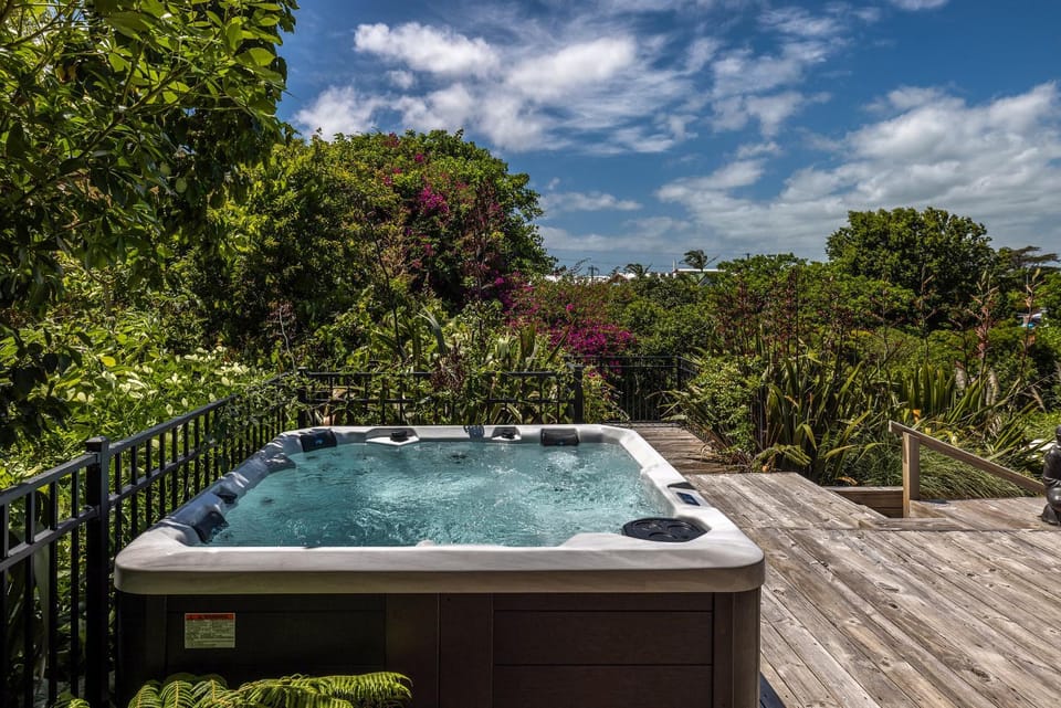 Oneroa Sanctuary - Be My Guest Waiheke House in Auckland Region
