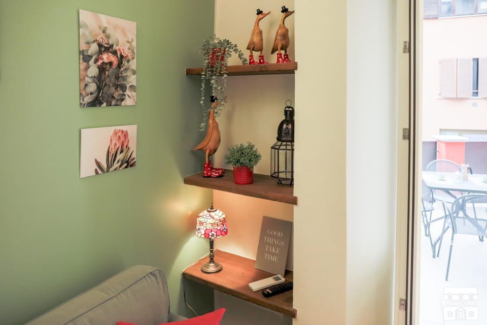 Living room, Decorative detail