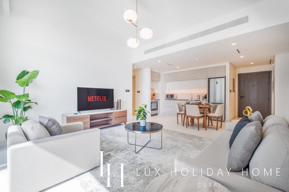 TV and multimedia, Kitchen or kitchenette, Living room, Dining area