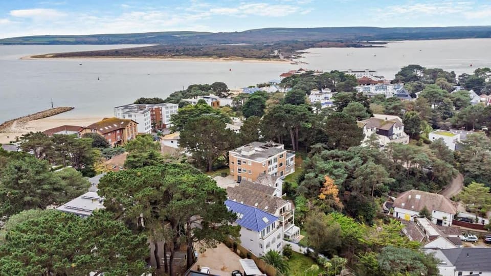 Property building, Bird's eye view, Sea view
