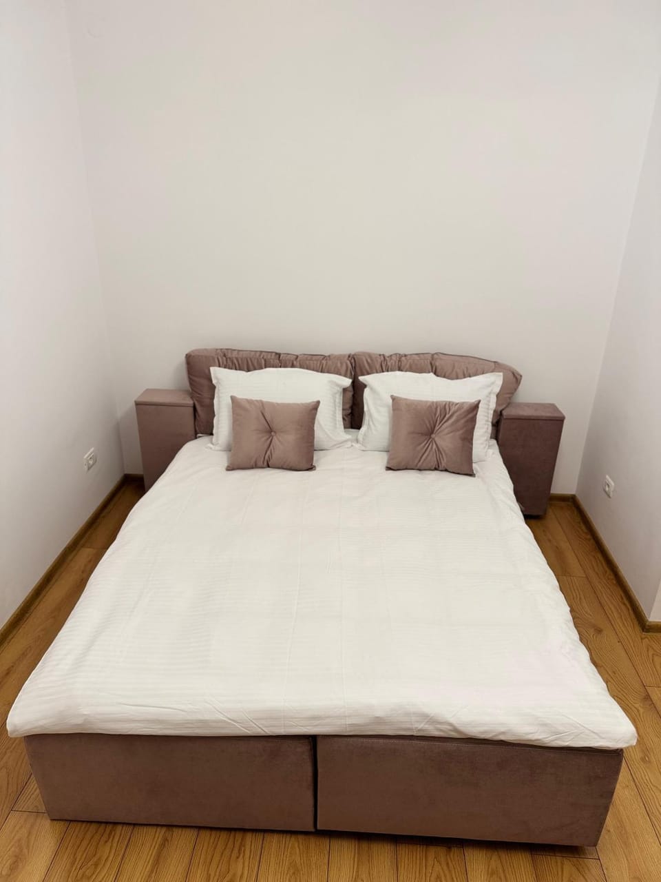 Beautiful apt with two bedrooms Apartment in Bucharest