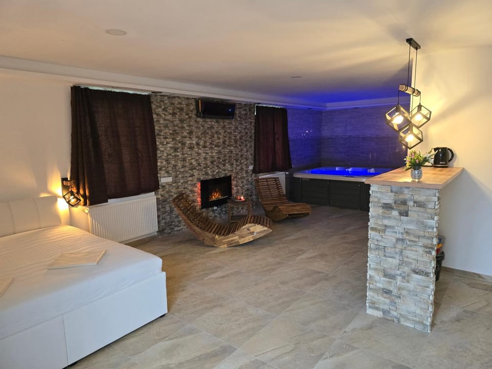 NEZNAŠOVY Restaurant - Penzion - Wellness - Sauna - SPA Bed and Breakfast in Bavaria