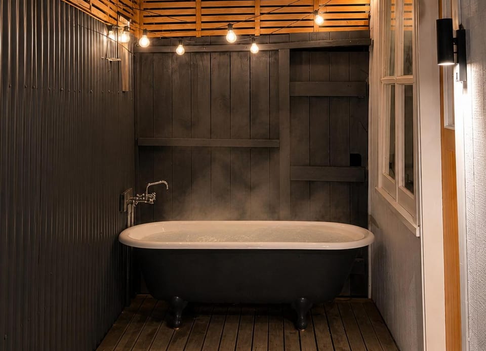 Open Air Bath, Bath