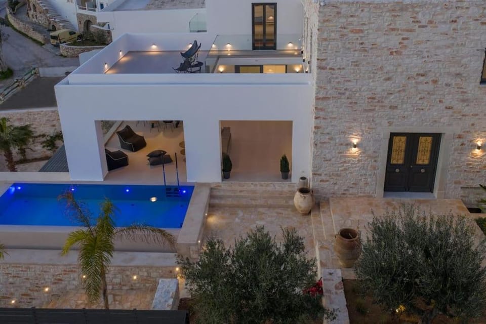 Piso Livadi - 4BR Villa - with Pool & Gym - Casa Olea Villa in Paros, Greece