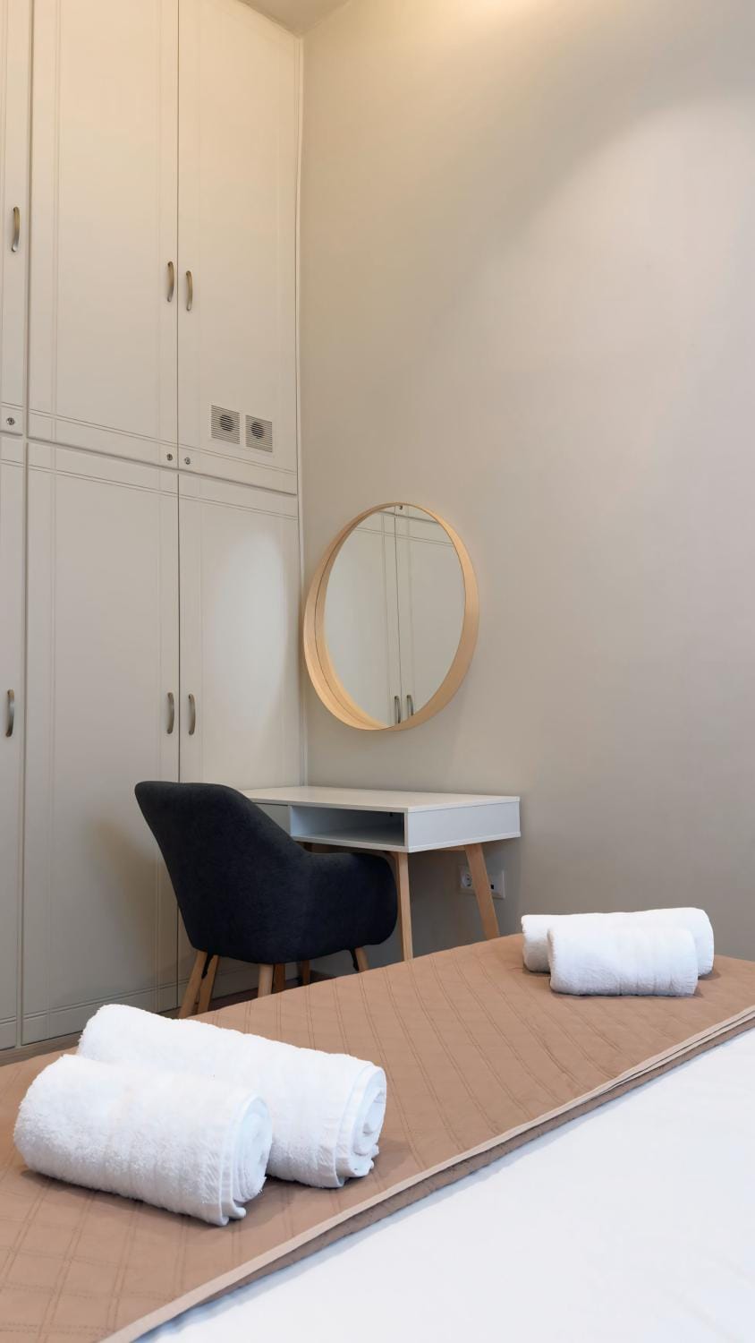 towels, wardrobe