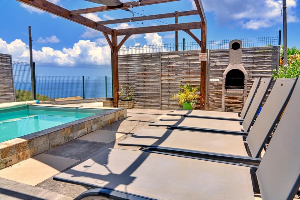 Balcony/Terrace, Swimming pool