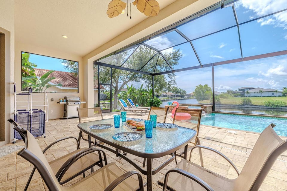Casa La Raya Villa in Cape Coral