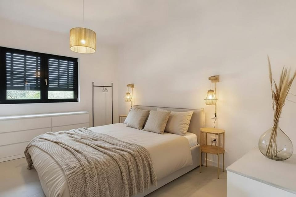 Villa Luma with private Pool Villa in Lake Garda