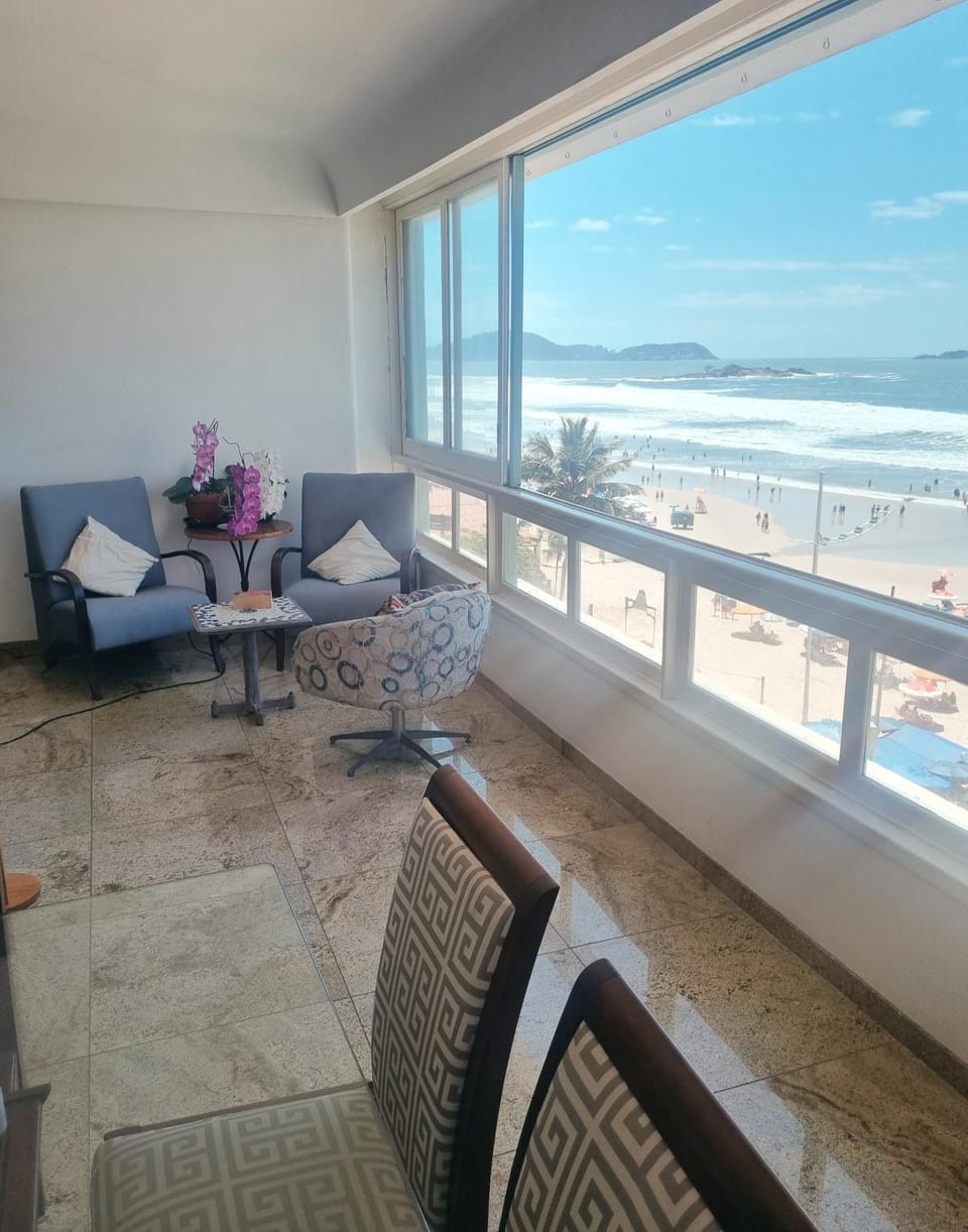 Living room, Sea view
