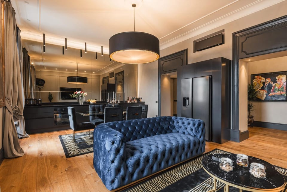 Mega Royal Suite Apartment in Rome