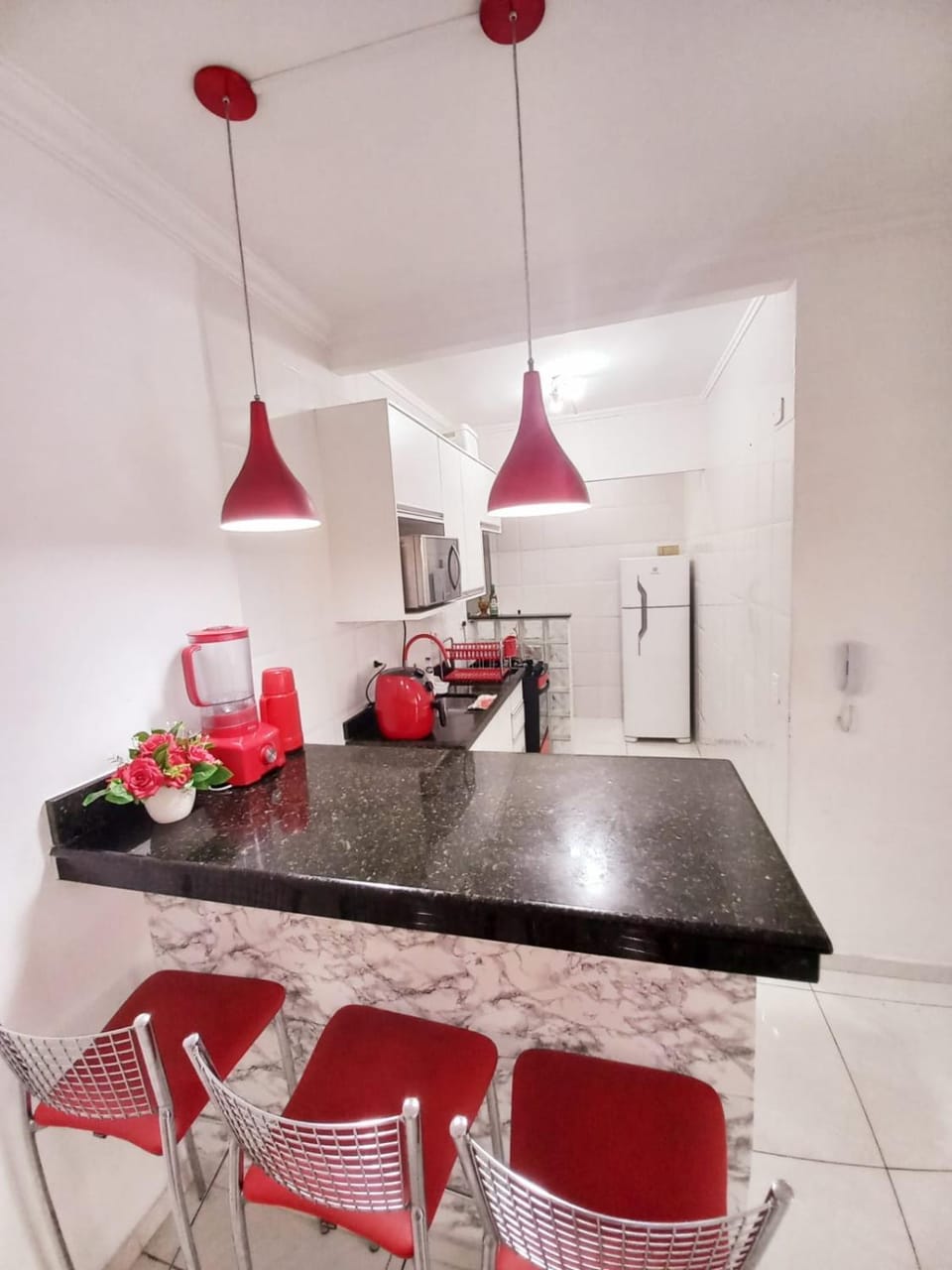 Dining area, pet friendly, stove