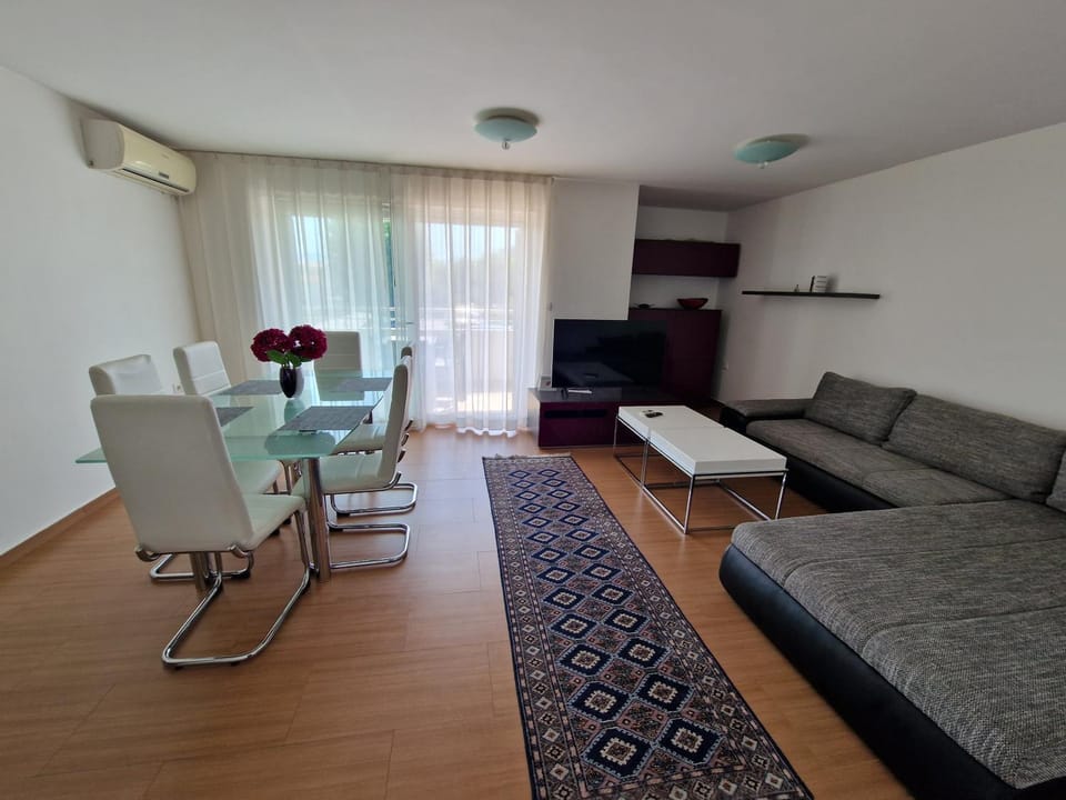 Modern Apartment Kompas Apartment in Lika-Senj County