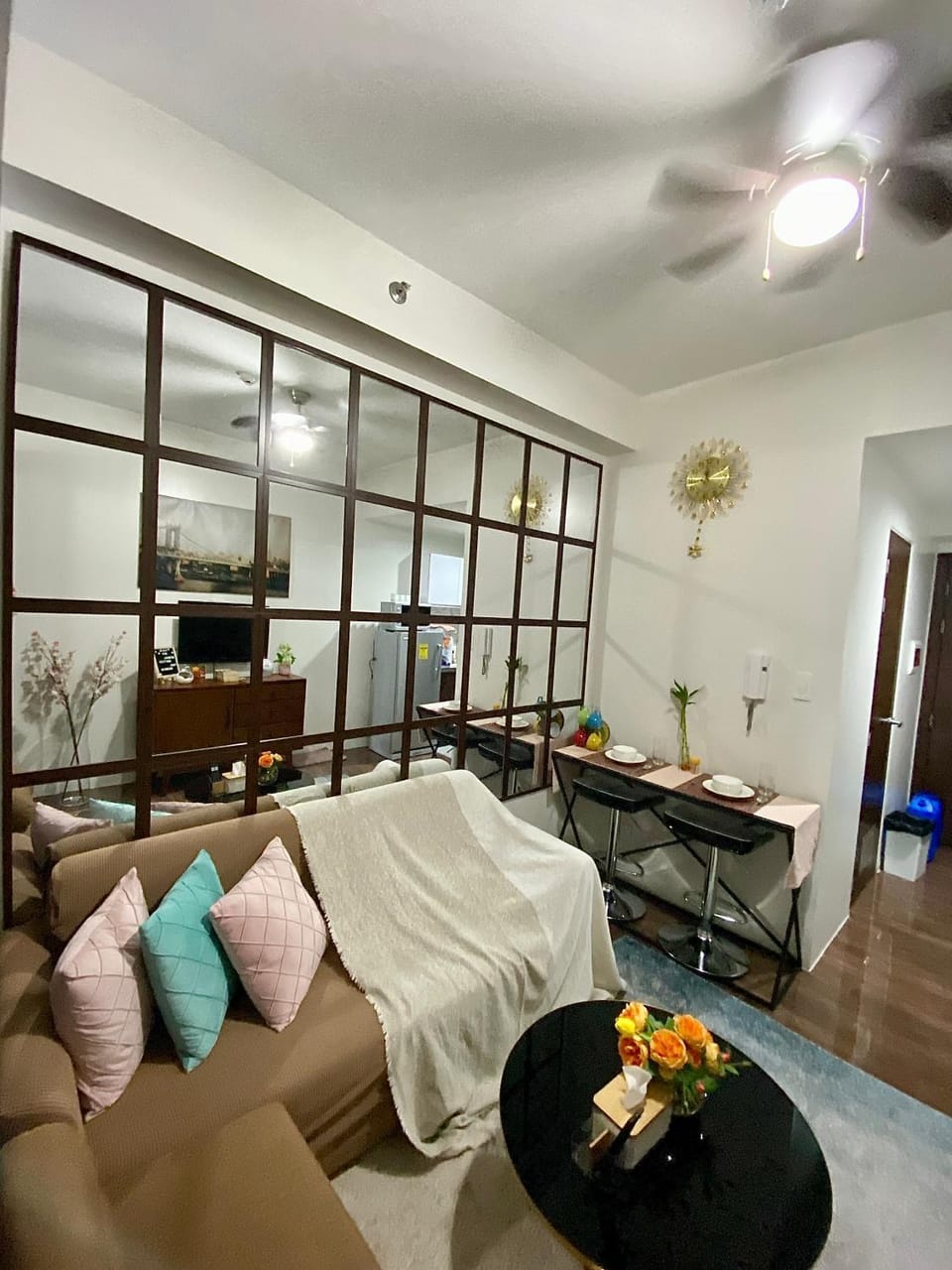 Ikigai's Alpha Makati City View Condo with Balcony Perfect for Relaxation Apartment in Makati