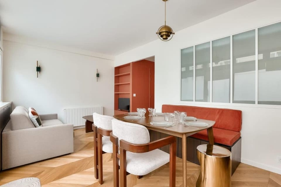 Sublime duplex avec salle de cinéma Apartment in Paris