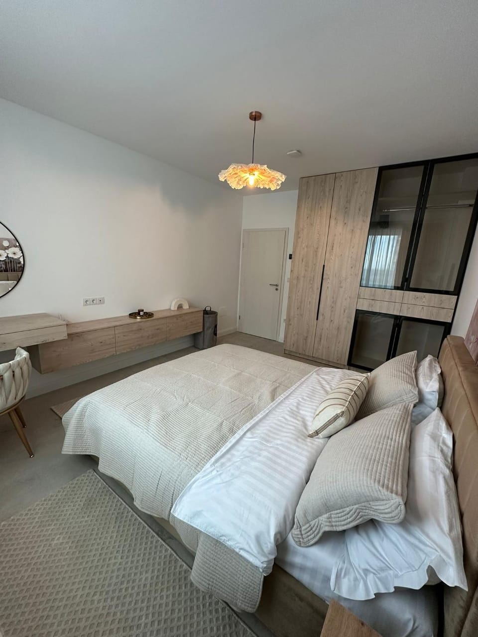 Bed, Bedroom, towels, wardrobe