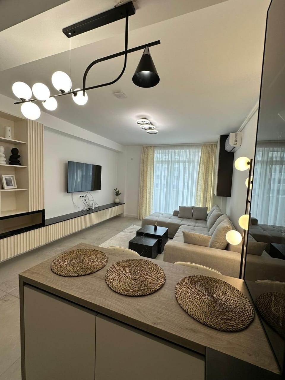Communal lounge/ TV room, TV and multimedia, Living room, Seating area, fireplace