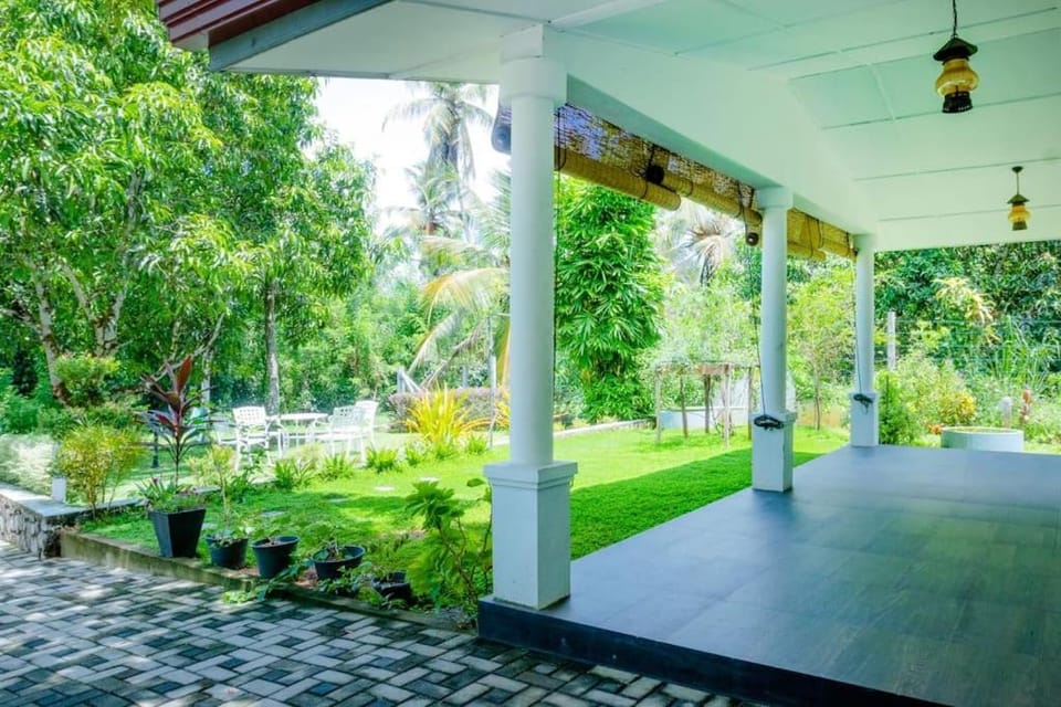 Tranquillity Villa House in Western Province