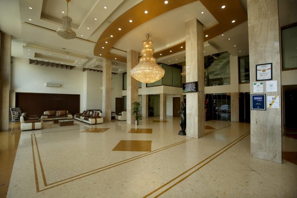 Facade/entrance, Inner courtyard view