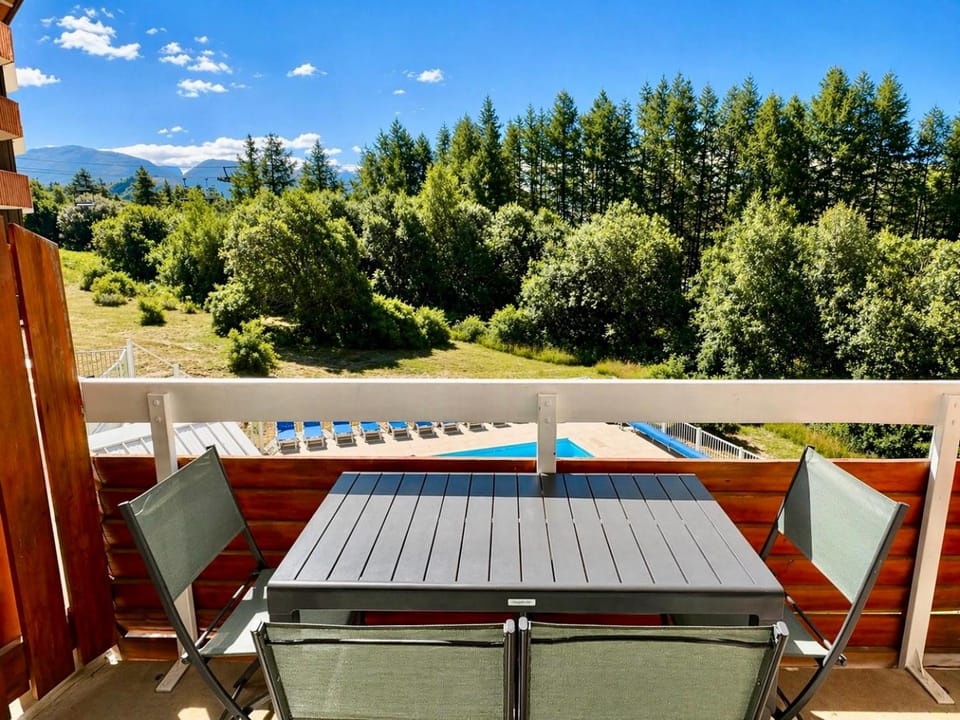 Day, Natural landscape, View (from property/room), Balcony/Terrace, Dining area, Mountain view, Pool view, sunbed
