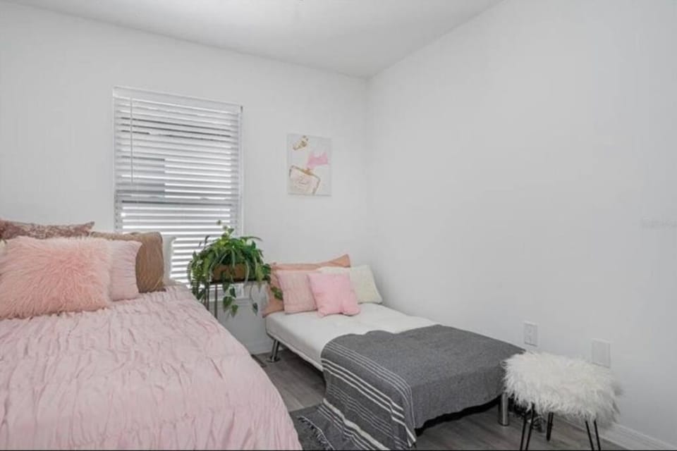 Trendy 2 bed 2 bath Heart of Tampa Unit B Apartment in Tampa