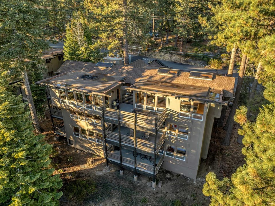 3-Level Getaway Minutes from Lake Tahoe House in Dollar Point