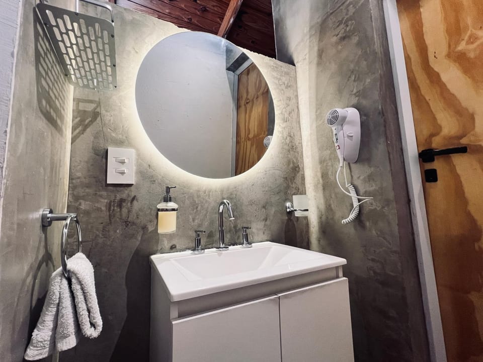 Bathroom, hair dryier, towels