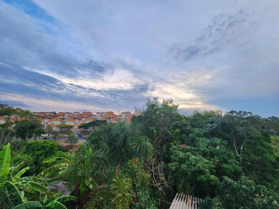 Casa com vista, próxima Catedral Cristo Rei Apartment in Belo Horizonte