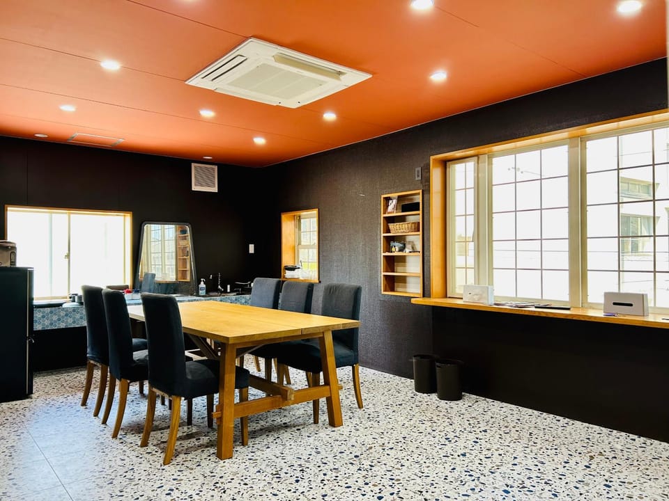 Kitchen or kitchenette, Living room, Dining area, air conditioner