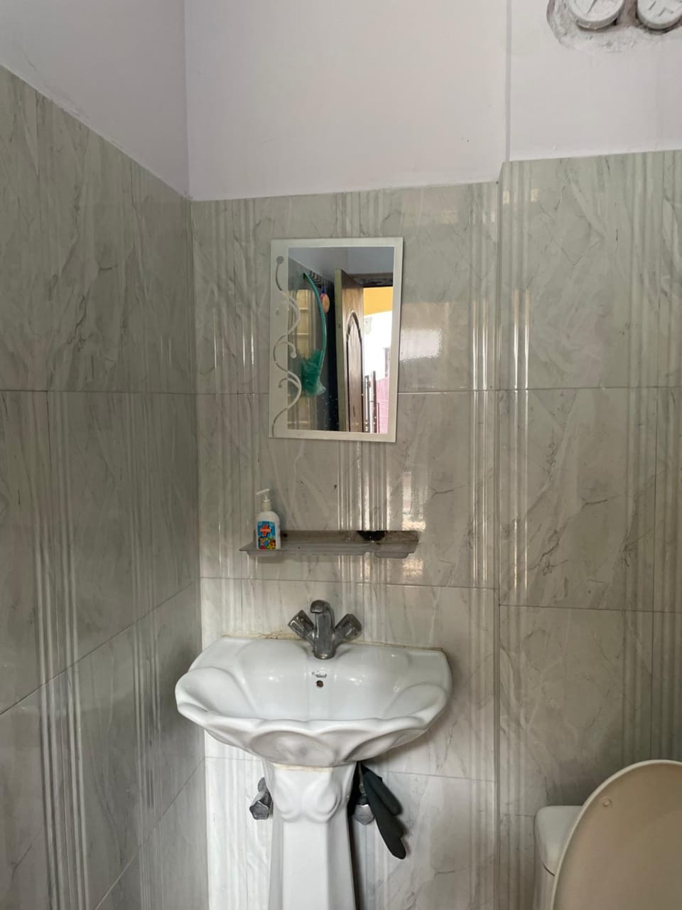Independent Studio Apartment in Dehradun