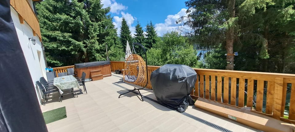 Natural landscape, View (from property/room), Balcony/Terrace