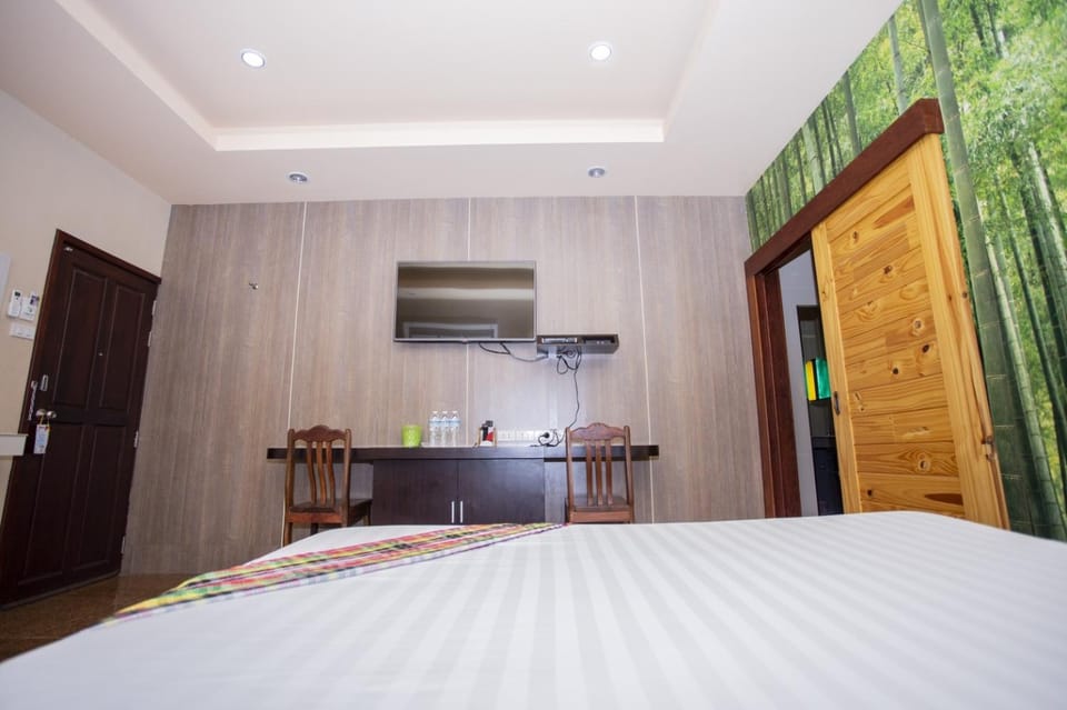 Thansila Resort&Garden Buriram Hotel in Laos
