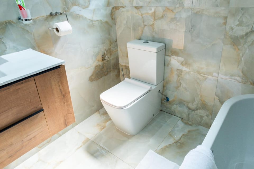 Toilet, Bathroom
