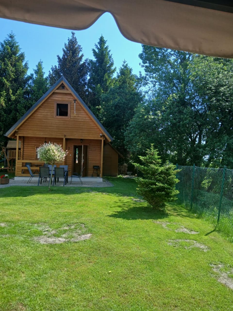 Property building, Day, Garden, Garden view