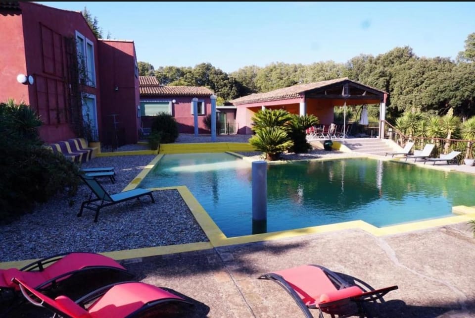 Swimming pool