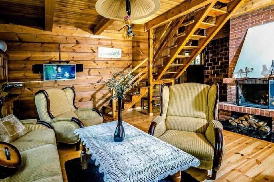 In The Woods - Dom z jacuzzi w środku Puszczy Knyszyśnkiej Villa in Poland
