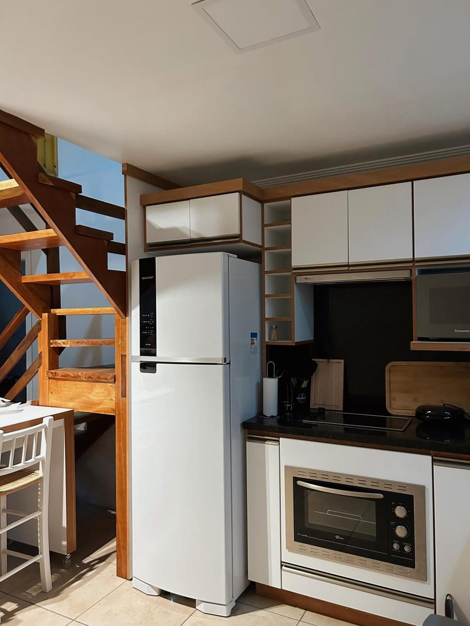 Kitchen or kitchenette, Dining area, oven, pet friendly, stove, toaster
