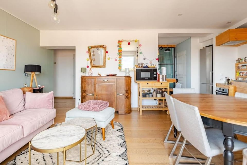 Marché des Capucins - Calme - Lumineux - Garage Apartment in Bordeaux