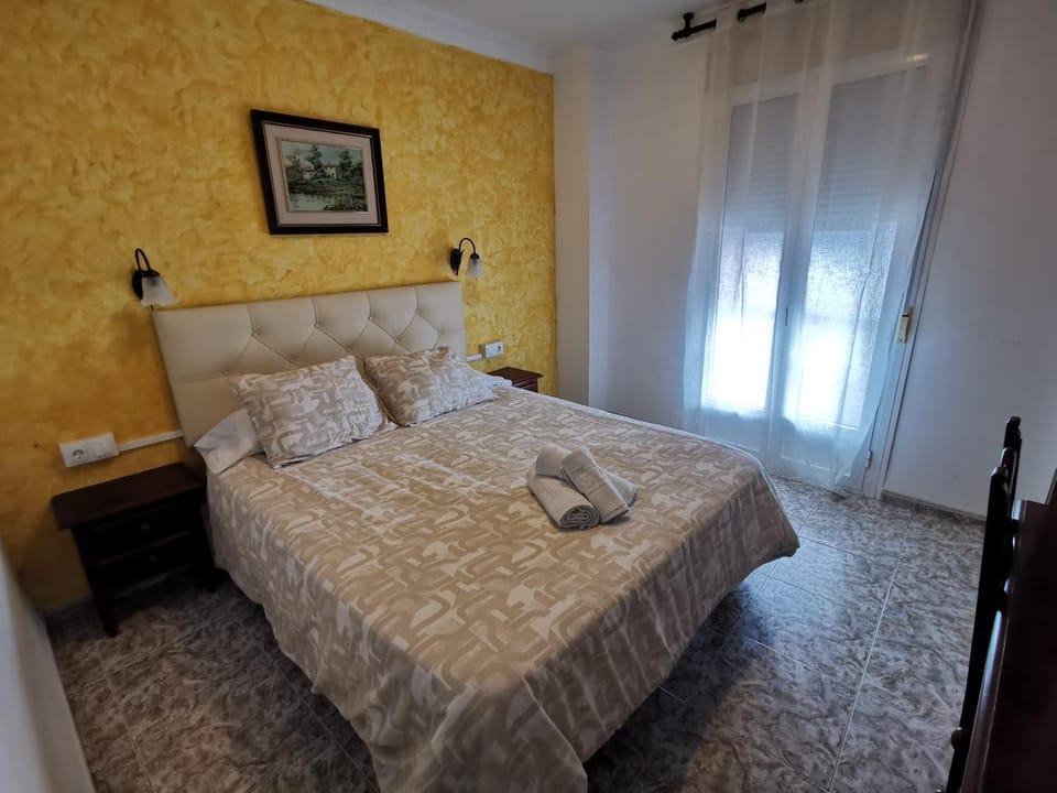 Bed, Photo of the whole room