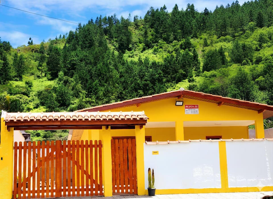 Property building, Facade/entrance, Mountain view, Parking