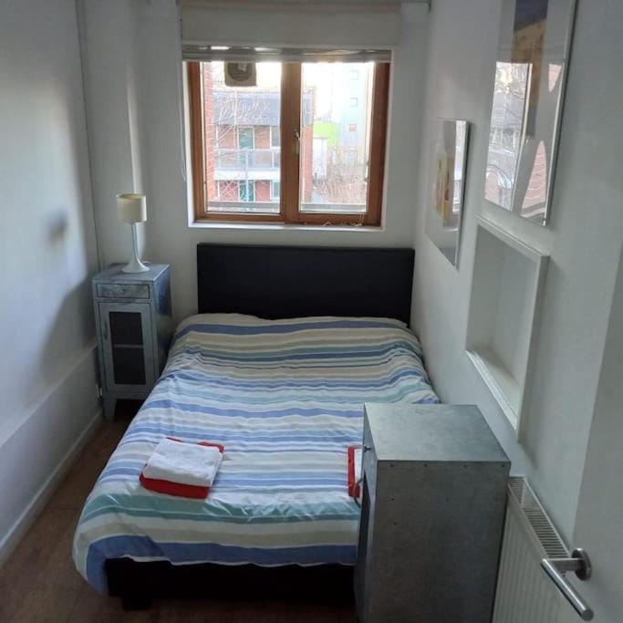Angel, bright & colorful flat Apartment in London Borough of Islington