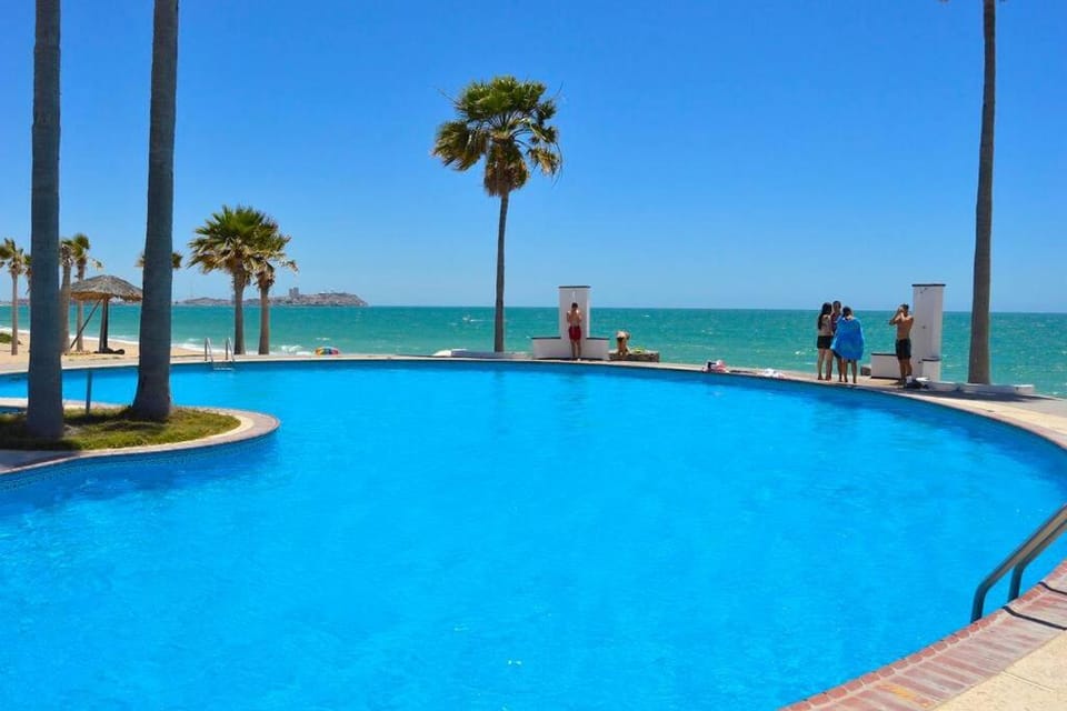 Sandy Beach Getaway in Casa Blanca Golf Villas House in Rocky Point