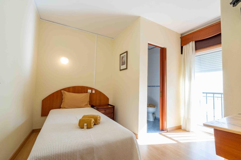 Residencial Capri by Umbral Bed and Breakfast in Guia