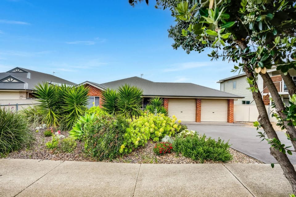 15 Offshore Dr Middleton - Linen & Wi-Fi Included House in Middleton