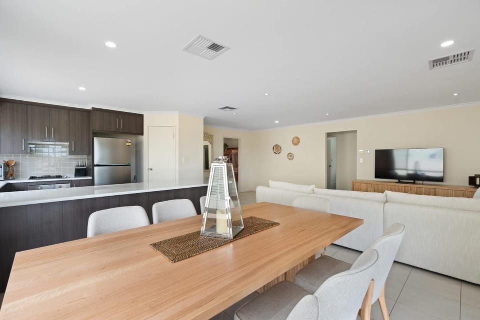 15 Offshore Dr Middleton - Linen & Wi-Fi Included House in Middleton